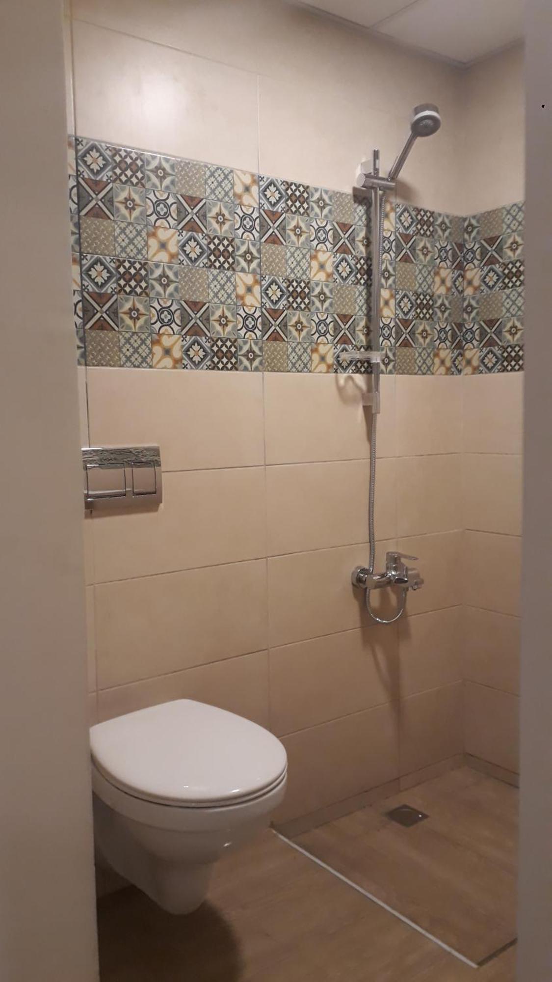 Layaali Amman Airport Pickup Hostel Εξωτερικό φωτογραφία